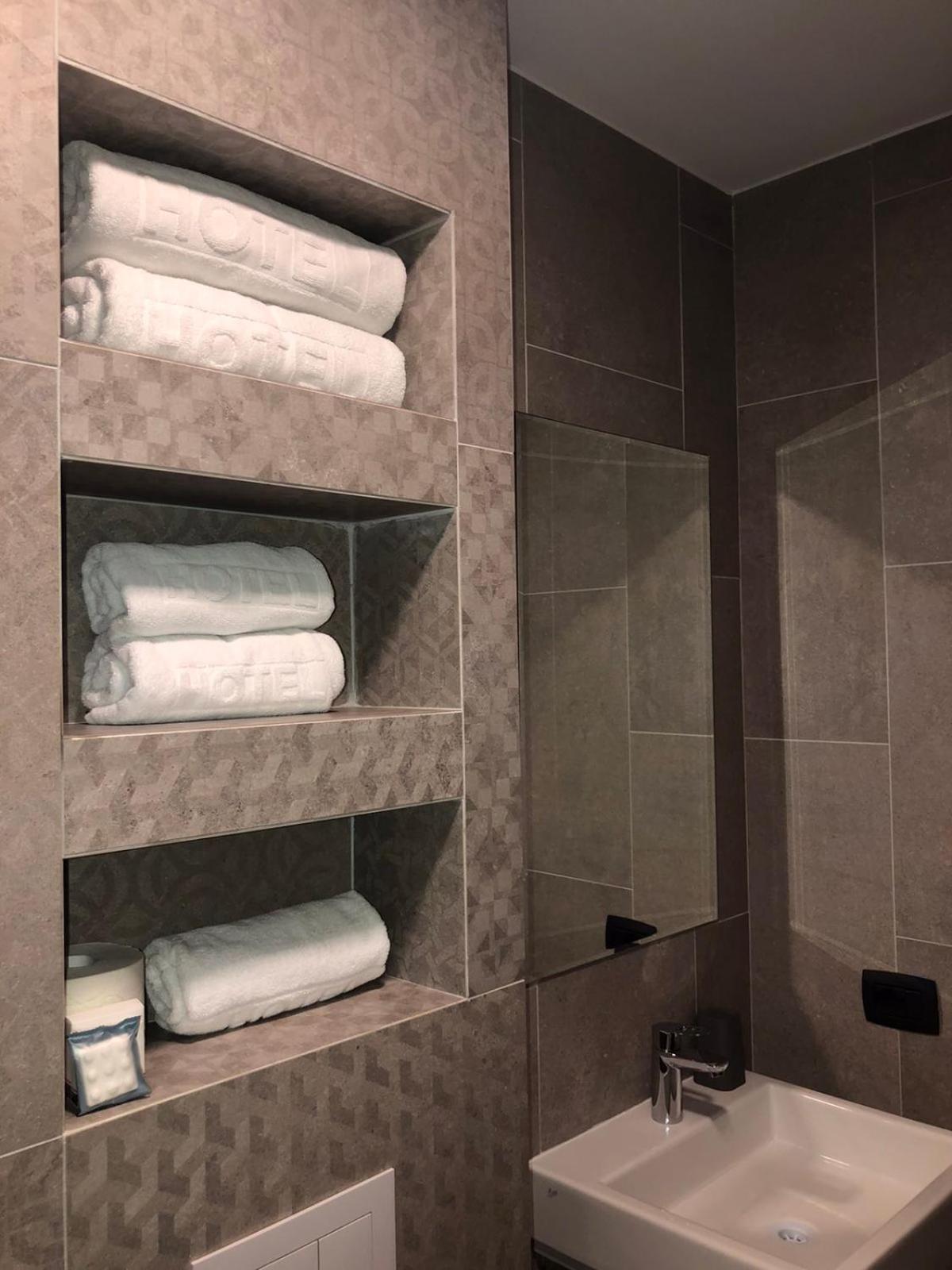 Qama Hotel Kosovo Polje Eksteriør bilde