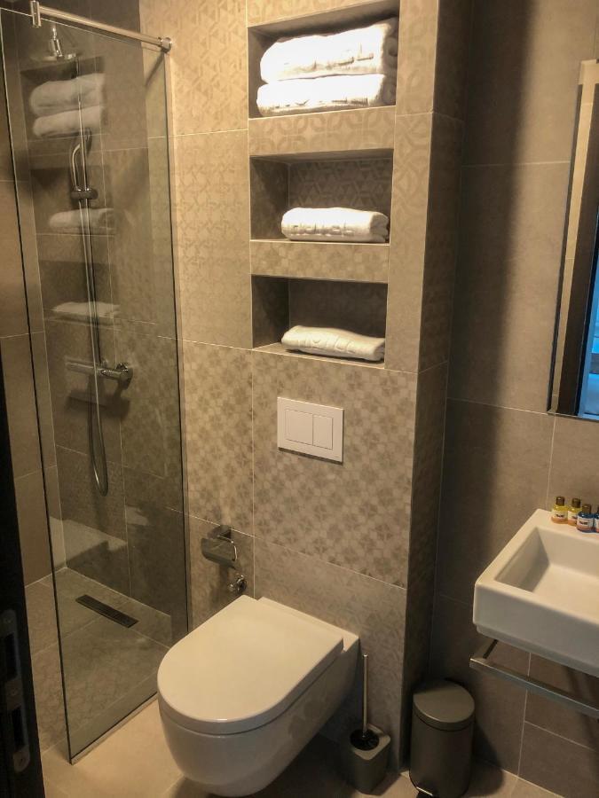 Qama Hotel Kosovo Polje Eksteriør bilde